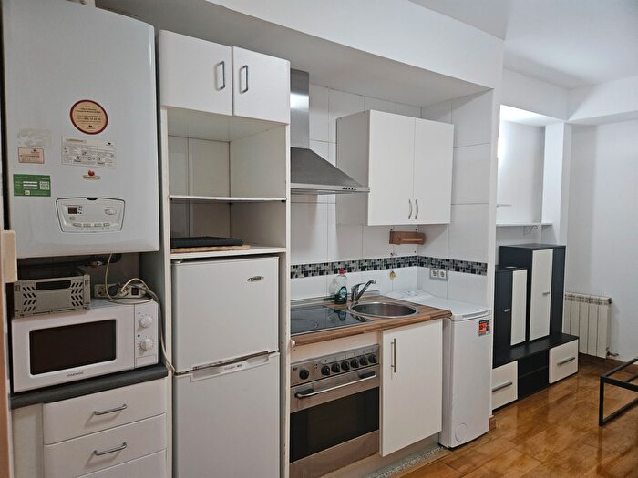 Casas en venta y pisos alquiler - 1