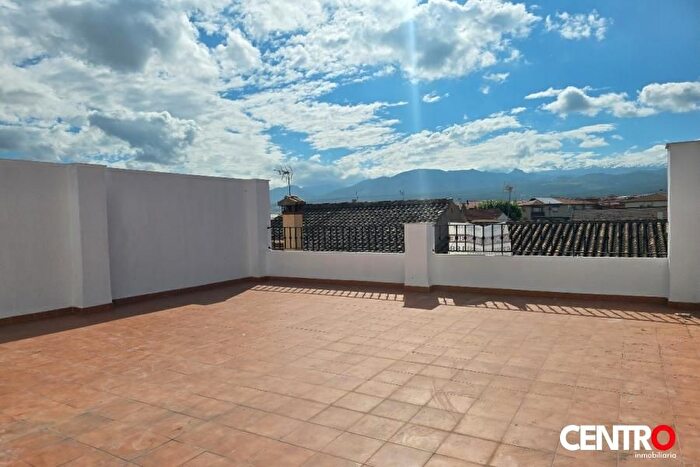 Casas en venta y pisos alquiler - 1