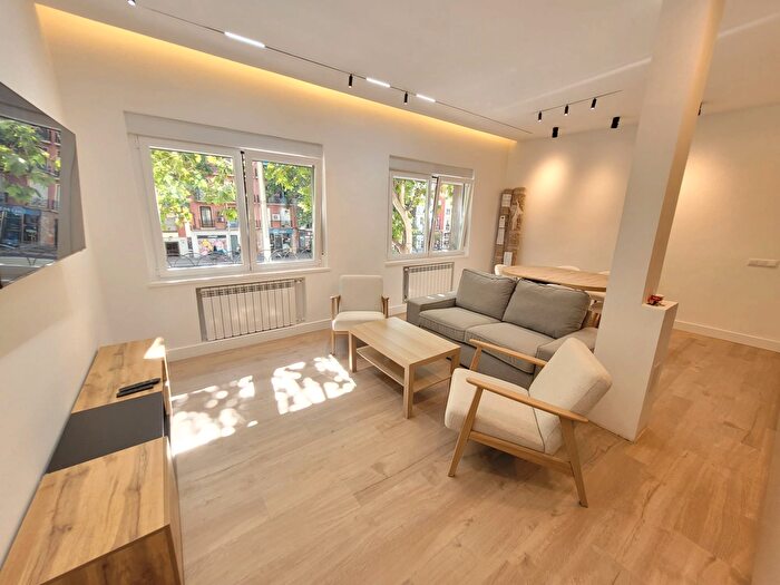 Casas en venta y pisos alquiler - 1