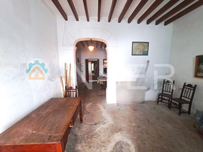 Casas en venta y pisos alquiler - 1