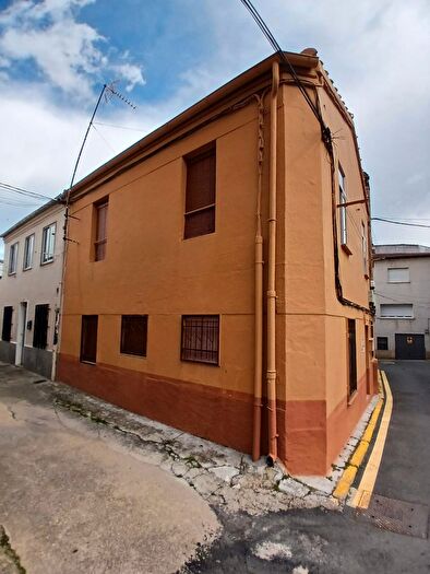 Casas en venta y pisos alquiler - 2