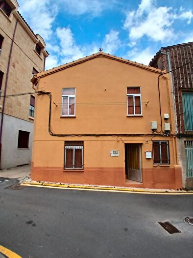Casas en venta y pisos alquiler - 1