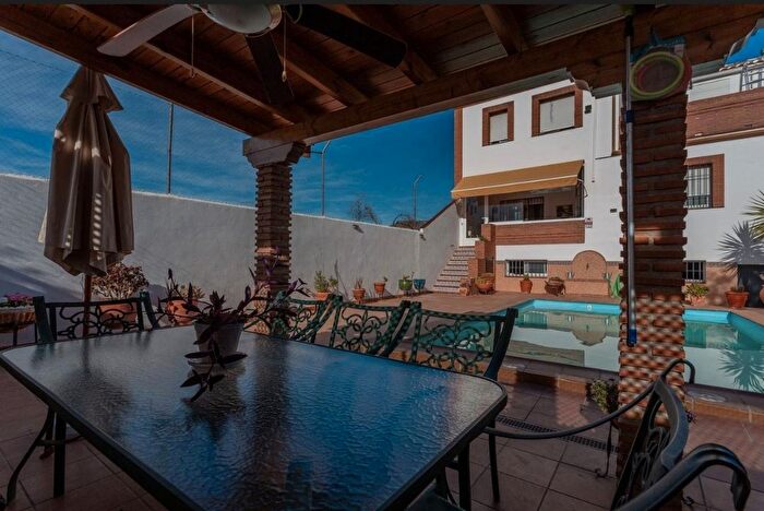 Casa en venta en Pulianas, Granada de 4 habitaciones