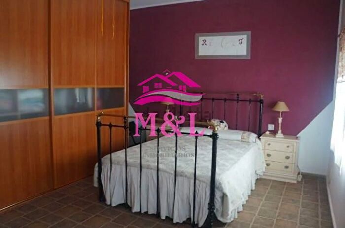 Casa en venta en Esparragalejo, Badajoz de 3 habitaciones