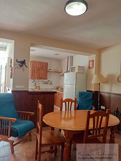 Casas en venta y pisos alquiler - 1