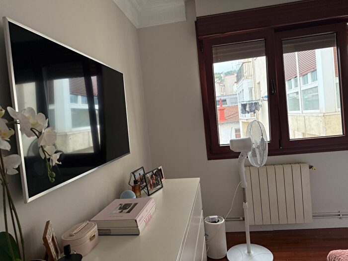 Casas en venta y pisos alquiler - 2