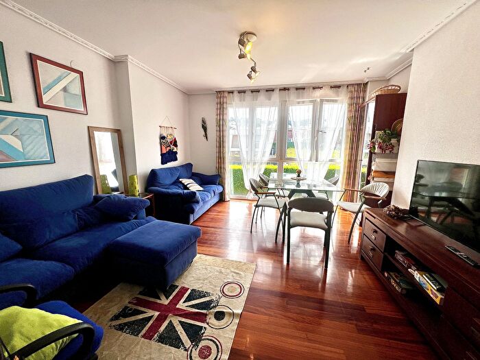 Casas en venta y pisos alquiler - 1