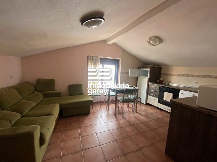 Casas en venta y pisos alquiler - 1