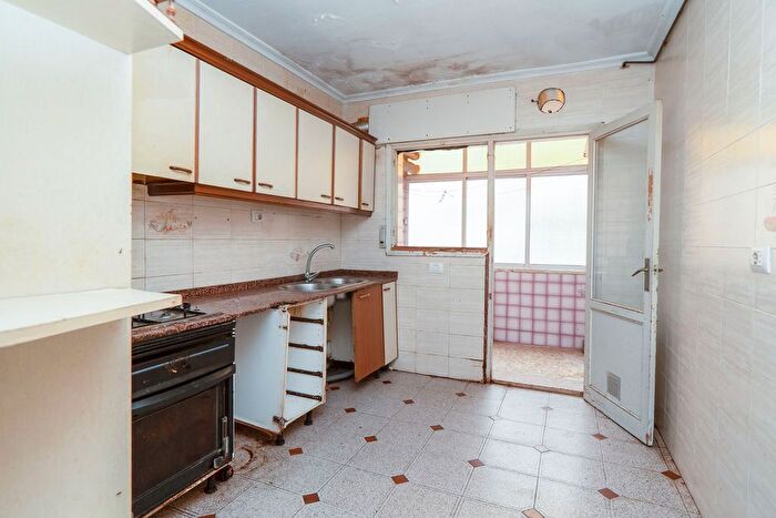 Casas en venta y pisos alquiler - 2