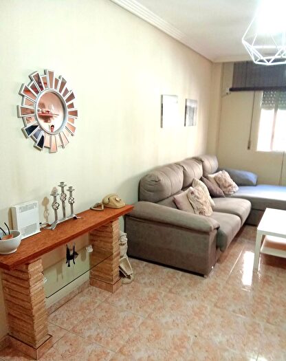 Casas en venta y pisos alquiler - 2