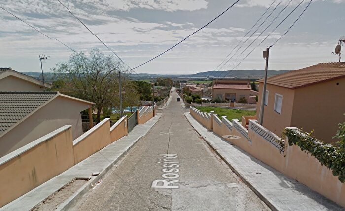 Casas en venta y pisos alquiler - 3