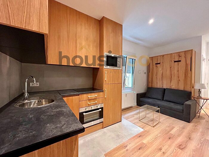Casas en venta y pisos alquiler - 1