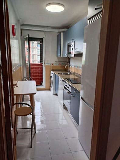 Casas en venta y pisos alquiler - 1
