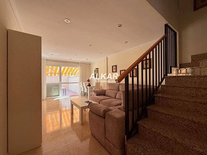 Casas en venta y pisos alquiler - 2
