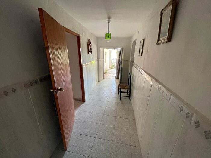 Casas en venta y pisos alquiler - 2