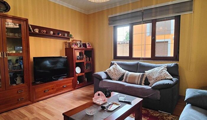Casas en venta y pisos alquiler - 2
