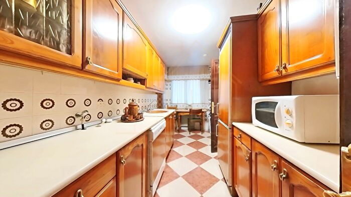 Casas en venta y pisos alquiler - 2