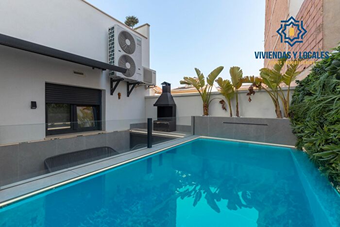 Casas en venta y pisos alquiler - 1