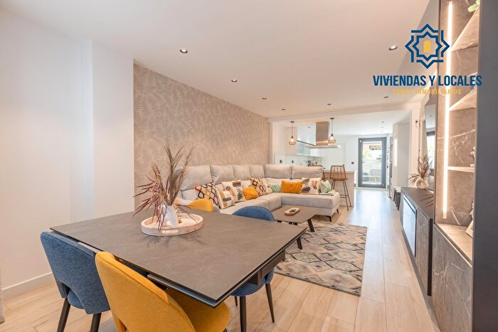 Casas en venta y pisos alquiler - 2