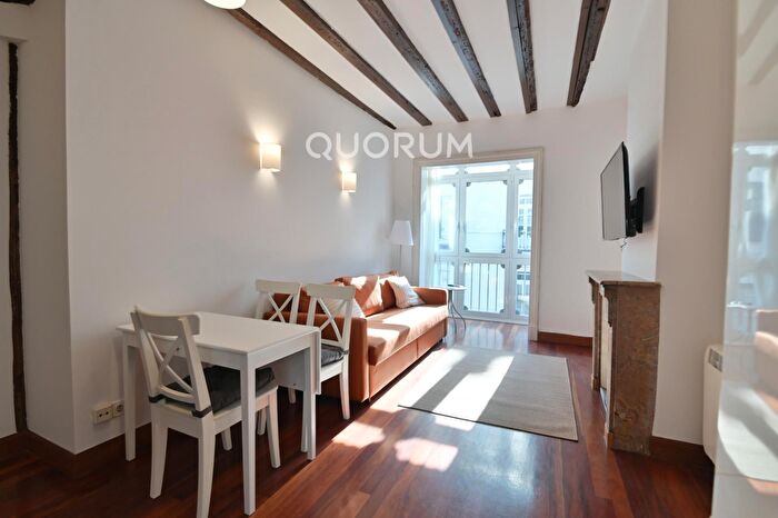 Casas en venta y pisos alquiler - 1