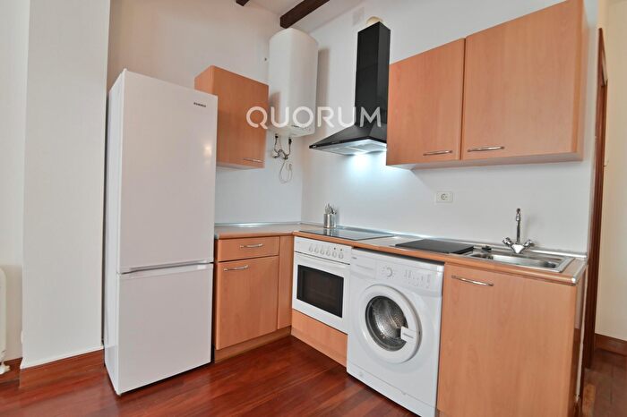 Casas en venta y pisos alquiler - 3