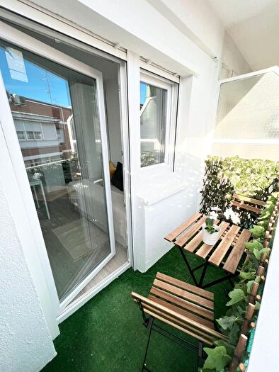 Piso en venta en Ciudad Lineal, Pueblo Nuevo de 3 habitaciones