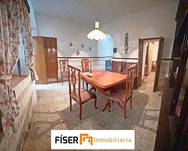 Casas en venta y pisos alquiler - 2