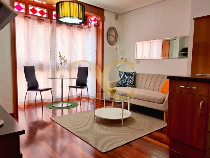 Casas en venta y pisos alquiler - 1