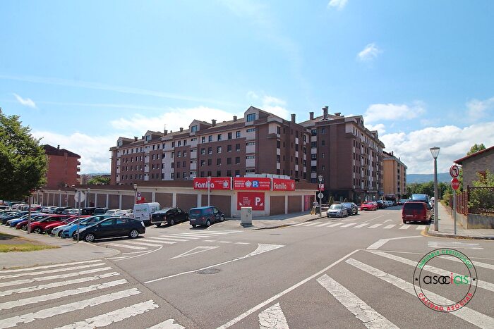 Casas en venta y pisos alquiler - 1