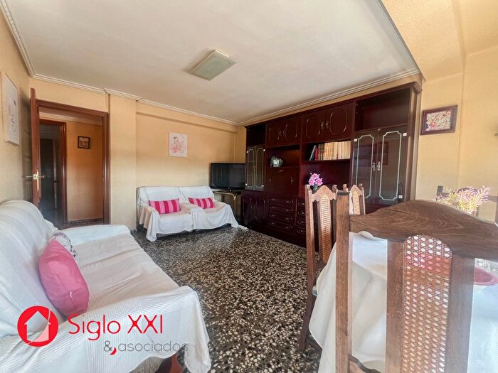 Piso en venta en Cariñena Carinyena, Vilareal de 4 habitaciones