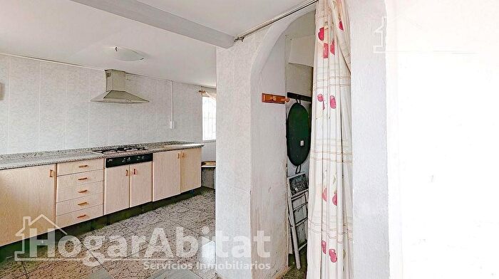 Casas en venta y pisos alquiler - 2