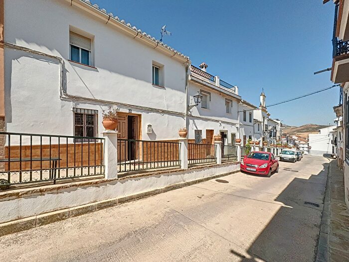 Casa en venta en Ardales, Málaga de 4 habitaciones