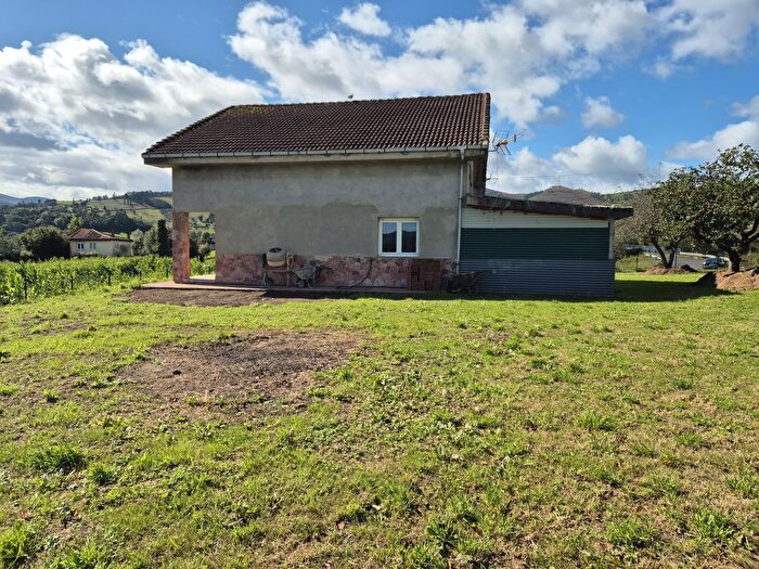 Casas en venta y pisos alquiler - 2