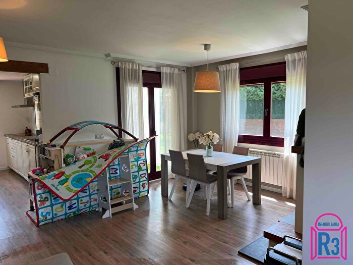 Casas en venta y pisos alquiler - 3