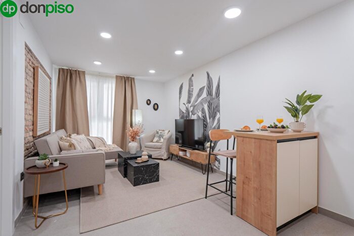 Casas en venta y pisos alquiler - 2
