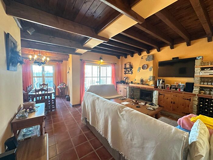 Casa en venta en Los Barrios, Cádiz de 5 habitaciones