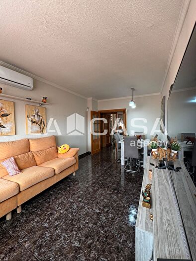 Casas en venta y pisos alquiler - 1