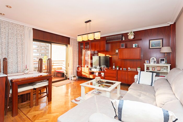 Piso en venta en Moratalaz, Marroquina de 3 habitaciones