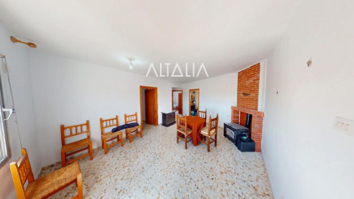 Casas en venta y pisos alquiler - 2
