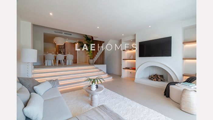 Casas en venta y pisos alquiler - 3