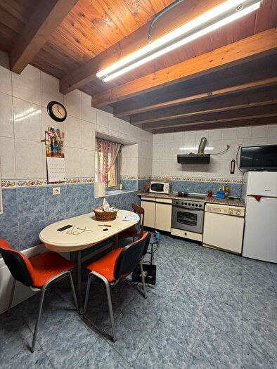 Casas en venta y pisos alquiler - 2