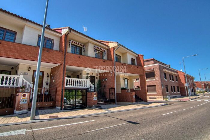 Casas en venta y pisos alquiler - 1