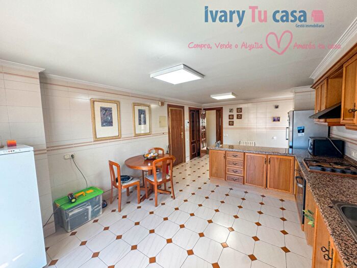 Casas en venta y pisos alquiler - 3
