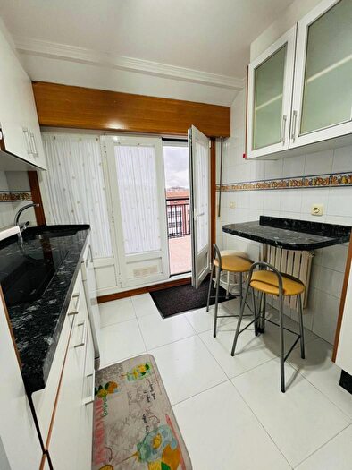 Casas en venta y pisos alquiler - 2