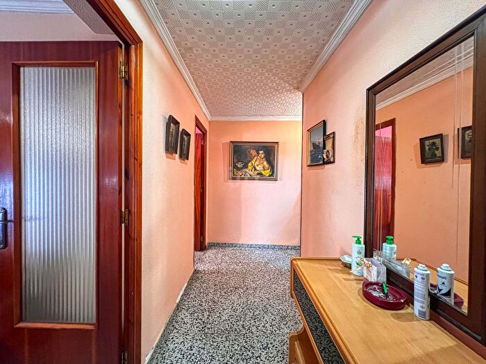 Casas en venta y pisos alquiler - 3