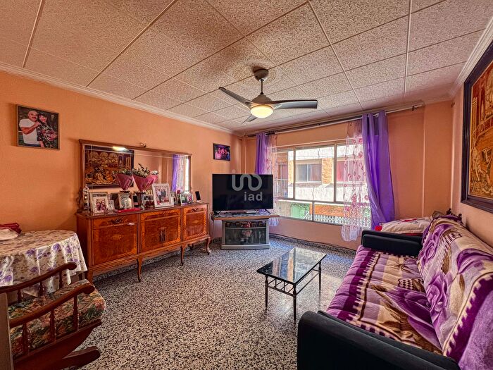 Casas en venta y pisos alquiler - 2