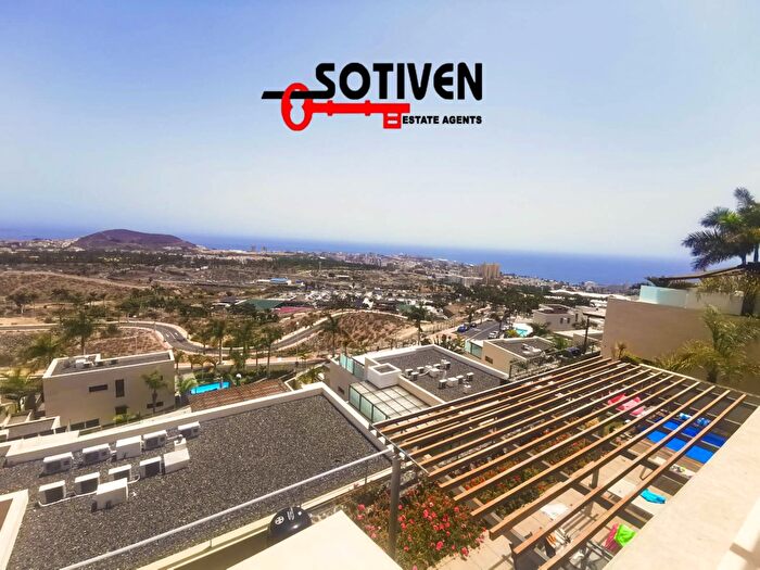 Piso en venta en Costa Adeje, La Caldera de 3 habitaciones