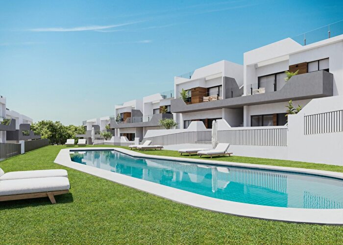 Casas en venta y pisos alquiler - 1