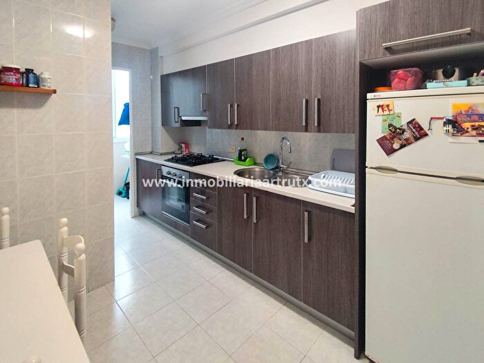 Casas en venta y pisos alquiler - 1