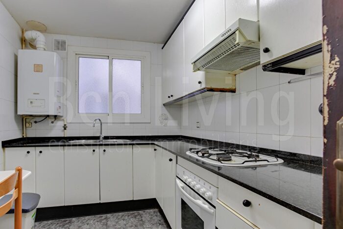 Casas en venta y pisos alquiler - 3